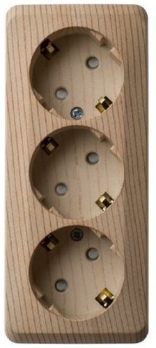 Розетка с заземлением накладная Systeme Electric Этюд Дача 3-м. шторки сосна фото Розетка с заземлением накладная Systeme Electric Этюд Дача 3-м. шторки сосна картинка